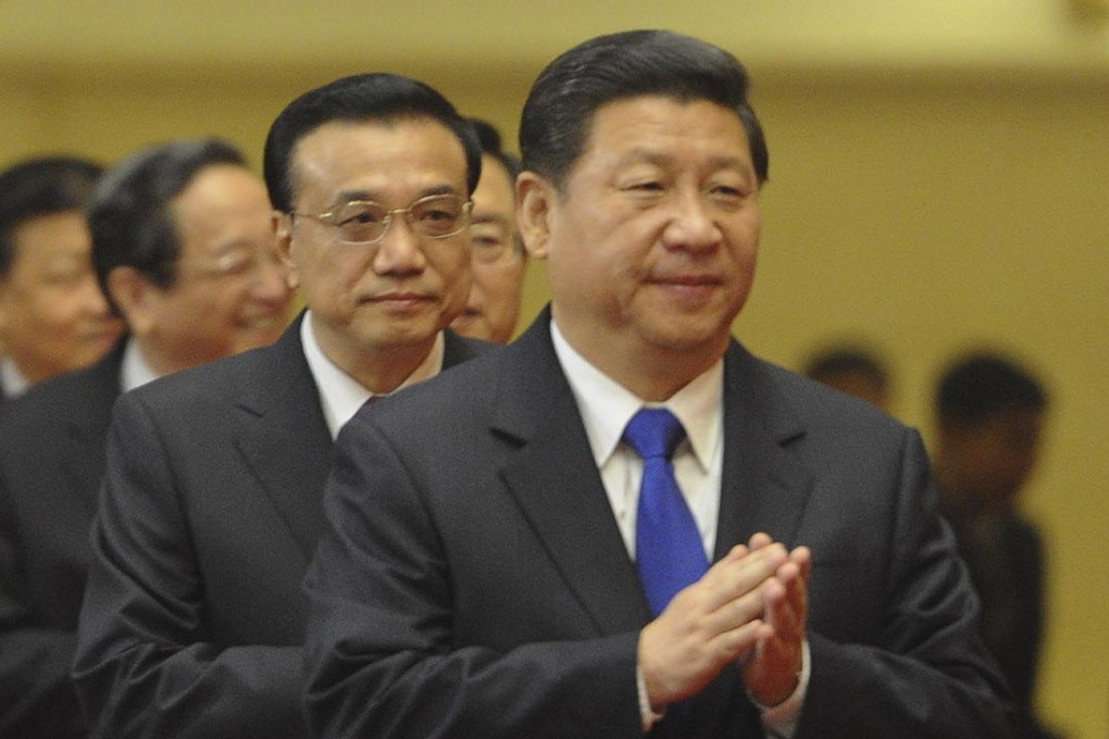 Xi Jinping (right) led the panel that drafted the plenum resolution, not Li Keqiang (left). Photo: Xinhua