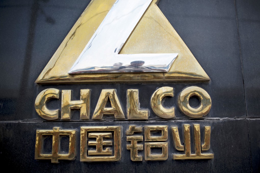 Chalco said its vice-president Li Dongguang was under investigation "by relevant authorities for personal reasons". Photo: Bloomberg