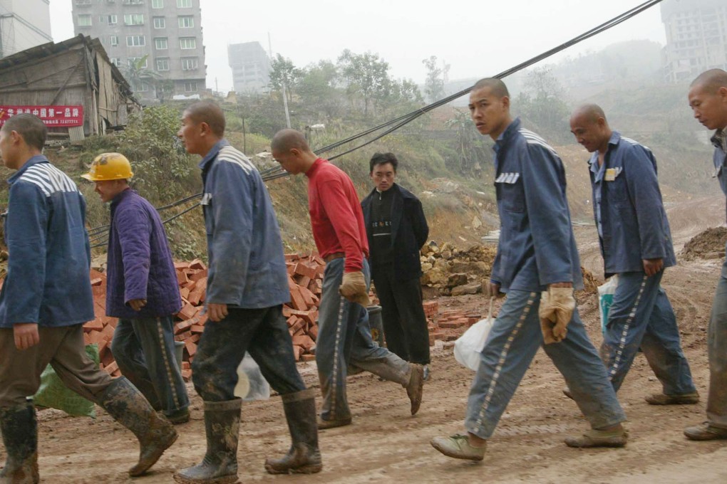 File photo of prisoners used for manual labour near the city of Chongqing on the Yangtze River, Central China. Photo: SCMP/Mark Ralston