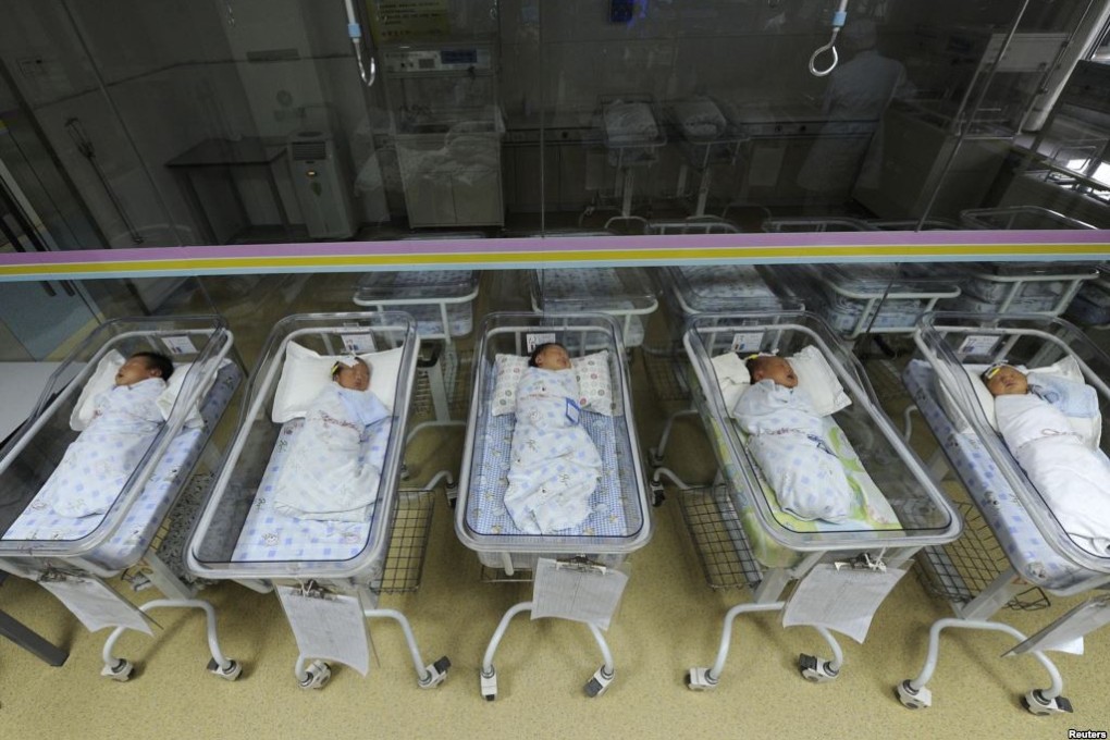 Newborn babies at a hospital in Hefei, Anhui province. Photo: Reuters
