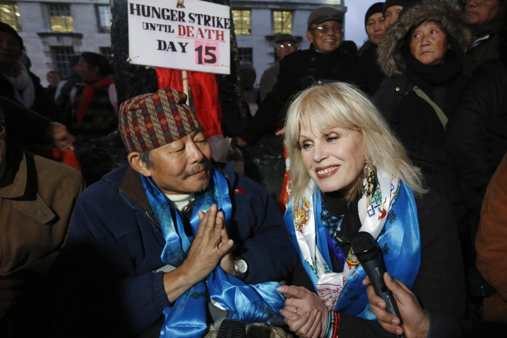 Former Gurkha Gyanraj Rai with actress and activist Joanna Lumley in London on Thursday. Photo: Reuters