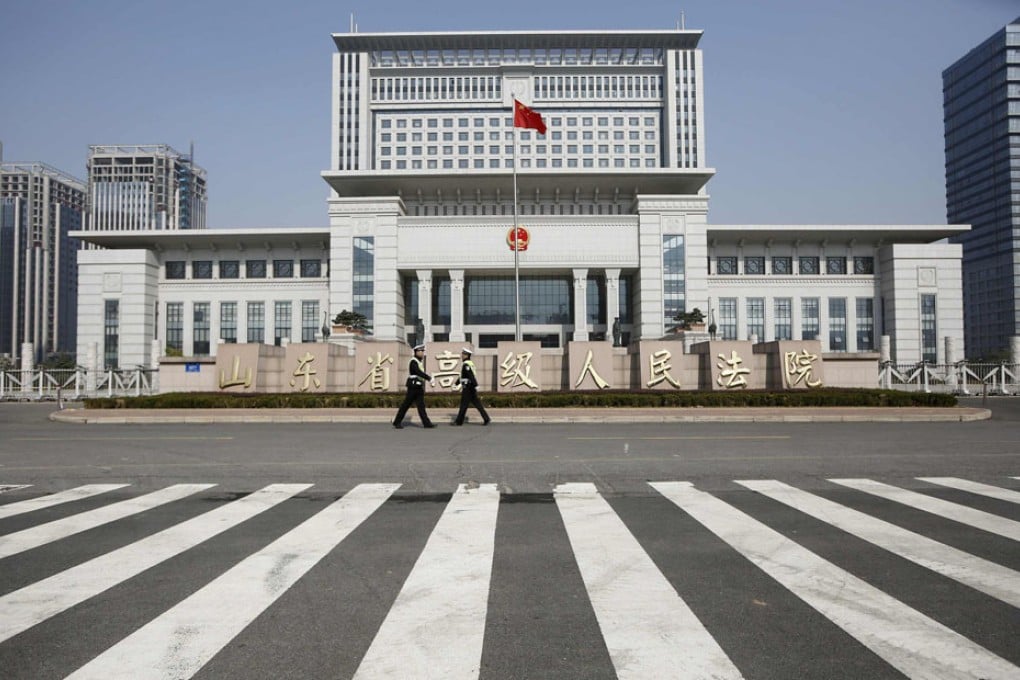 China's Supreme People's Court said that the practice of using torture to extract evidence must be eliminated.