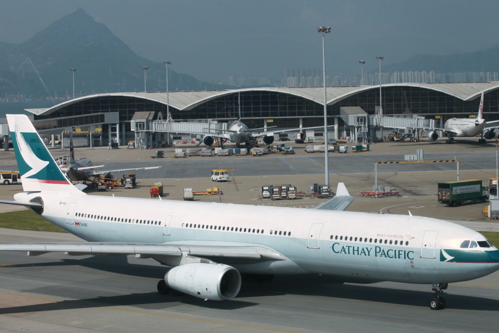 Cathay Pacific is facing mounting pressure from both pilot and cabin crew unions to prevent industrial action over the busy Christmas season. Photo: Nora Tam