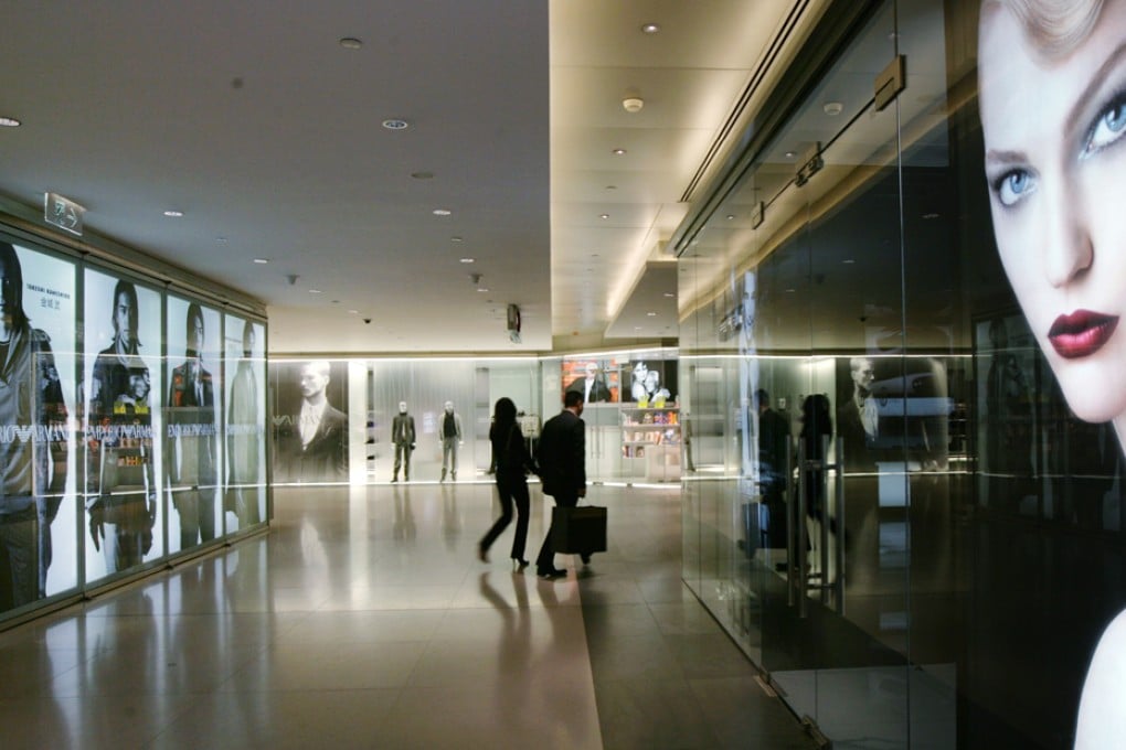 Electricity use of the most and least energy-hungry shopping malls can vary as much as 13-fold while the variation among office buildings is as much as 17-fold. Photo: David Wong