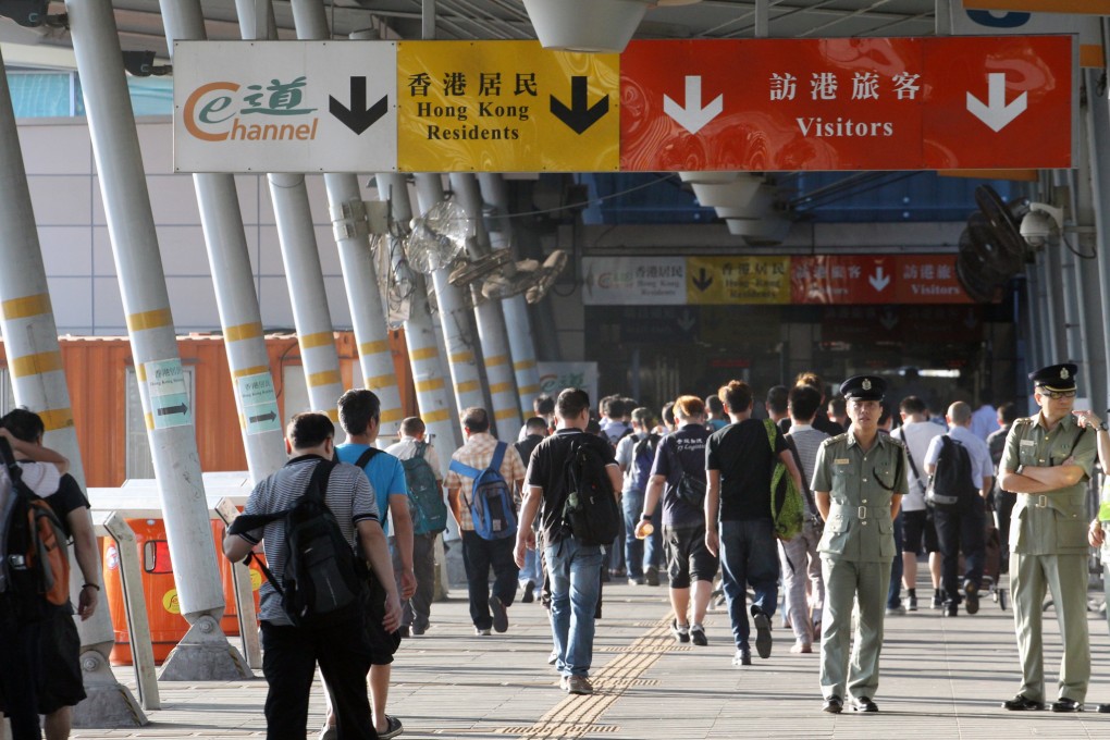 Under the scheme, the border will be no barrier to sales of qualified funds between Hong Kong and the mainland. Photo: Felix Wong