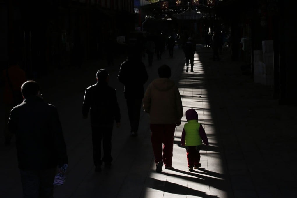 Violent parenting blamed after girl viciously attacks toddler