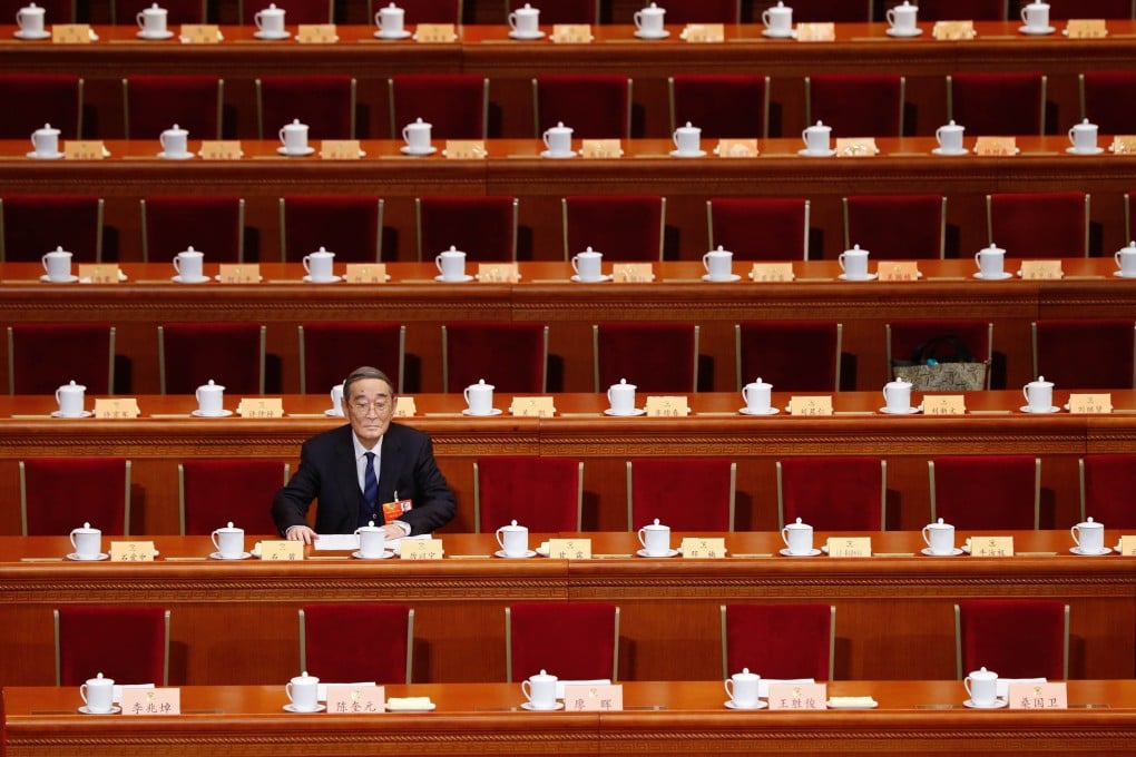 Li Yining said he would give former student Premier Li Keqiang an 'A' for his management of China's economy. Photo: AFP