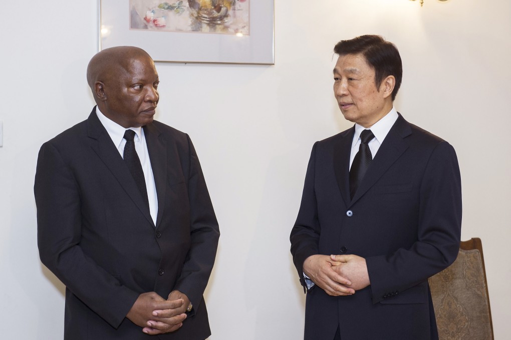 South African Ambassador to China Bheki Langa with Chinese Vice President Li Yuanchao in Beijing. Photo: Xinhua