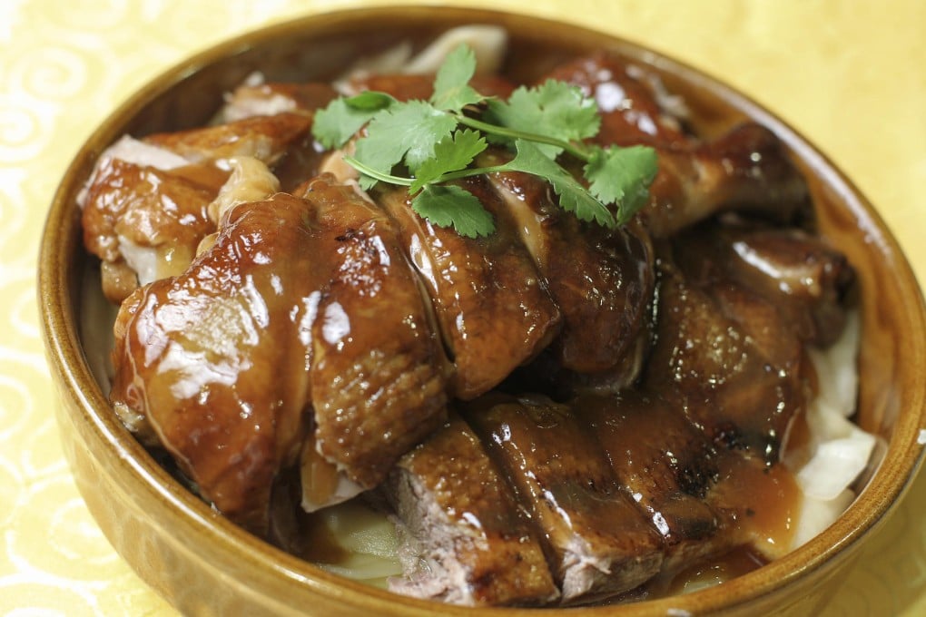 Sichuan/Chongqing style numbing and spicy chicken casserole. Photos: Edmond So