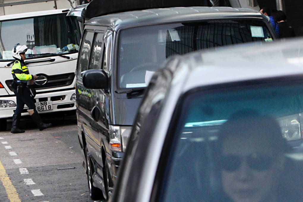 Illegal parking is seen on Connaught Road Central in Central. Photo: Felix Wong