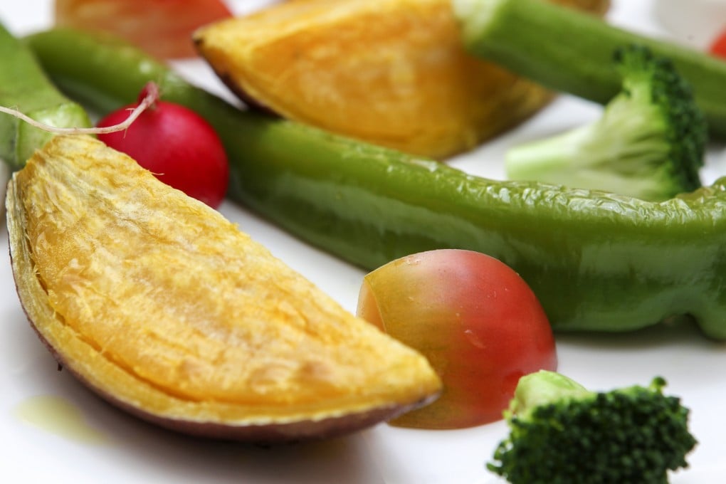 Food low in fat, calories and which have a low glycaemic index were included in the lifestyle-modification programme created by Chinese University for liver-disease patients. Photo: K.Y. Cheng