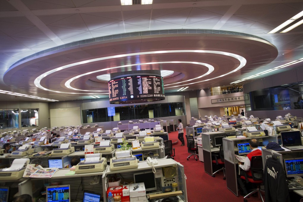 Any shift in sentiments towards A shares is likely to benefit the H shares of mainland firms listed in Hong Kong. These stocks are also looking cheap to some. Photo: Bloomberg