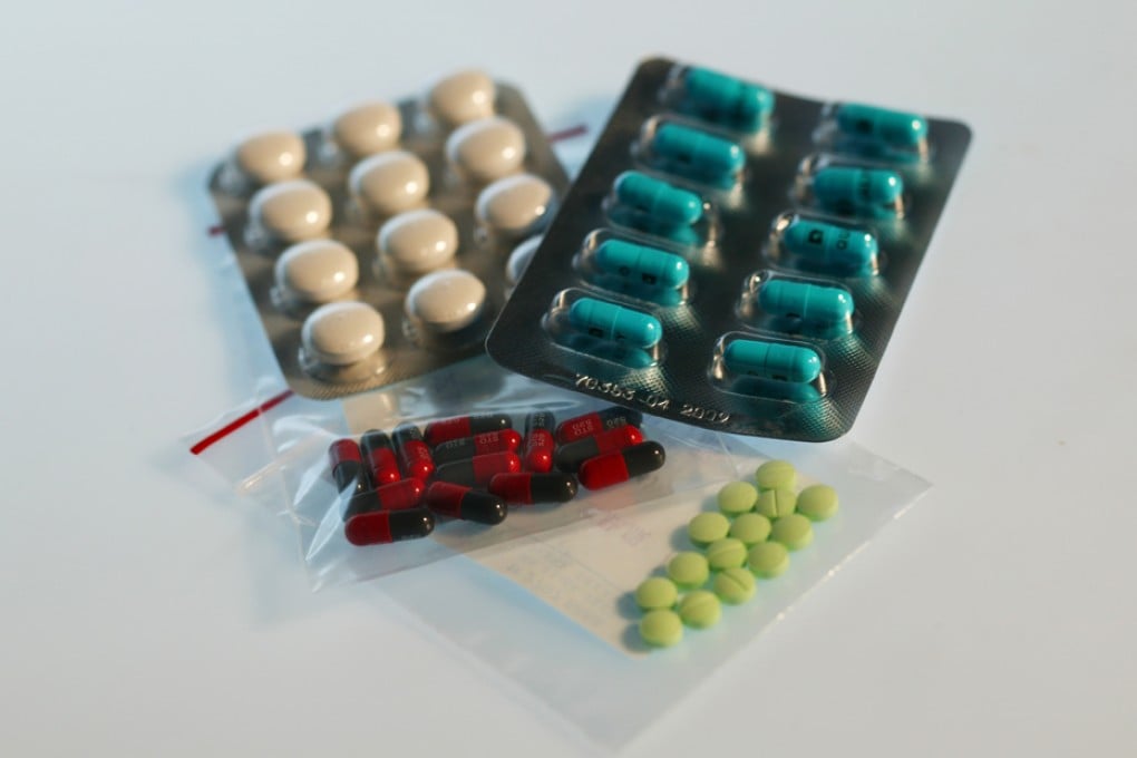 Slimming pills from internet may harm mental health: poisons centre