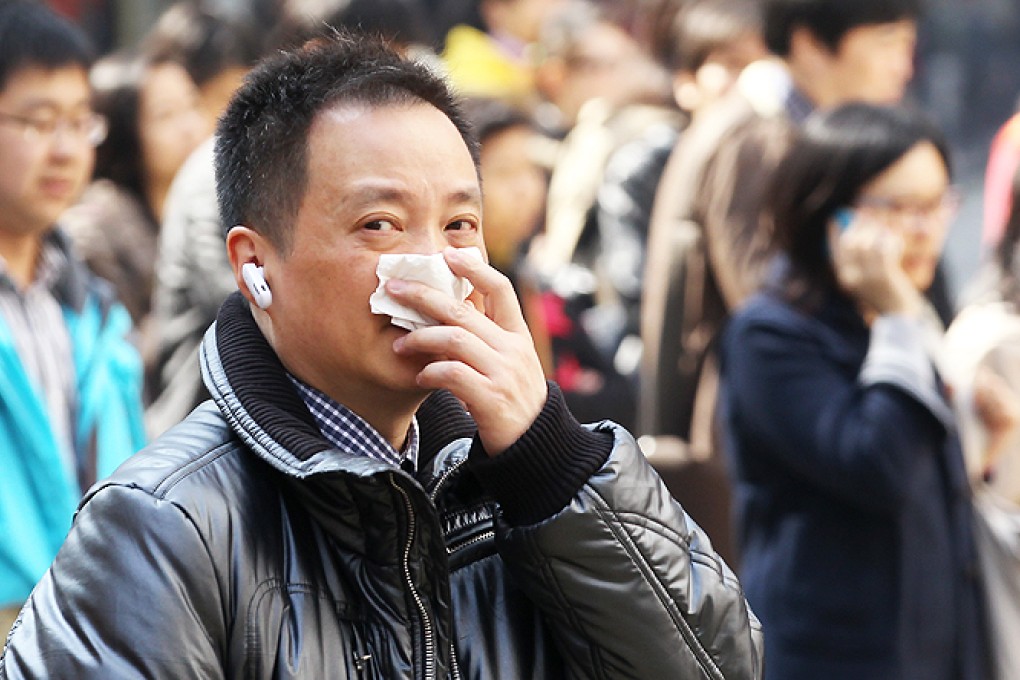 Roadside pollution readings in Causeway Bay, Central and Mong Kok reached ‘serious’ levels on Friday. Photo: Edward Wong