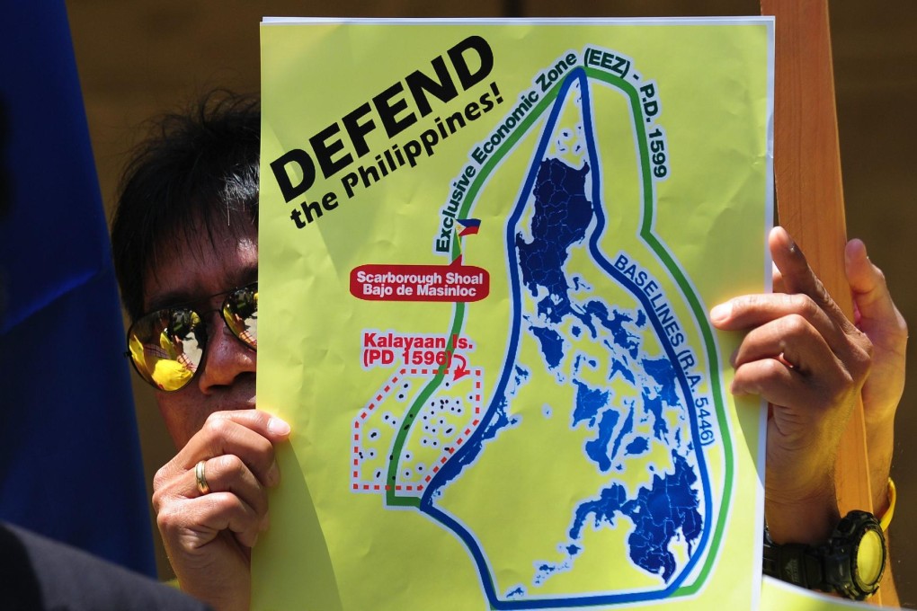 A Filipino makes his views known in Los Angeles. Photo: AFP