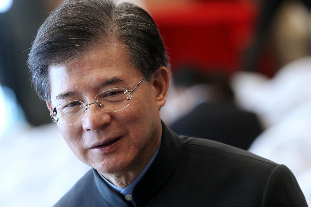 Vincent Lo told the forum on leadership and public policy that it was time Hongkongers went back to pragmatism. Photo: Sam Tsang