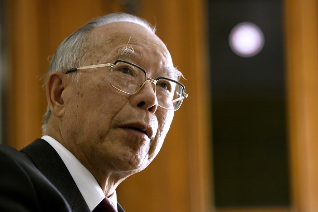 A 2003 file photo of Prof. Lee Shiu-hung, former Director of Health. Photo: SCMP/Dickson Lee