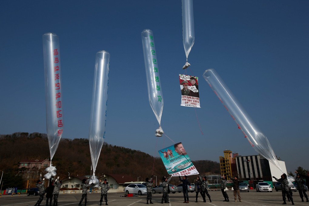 Balloons with anti-Pyongyang leaflets head across border. Photo: EPA