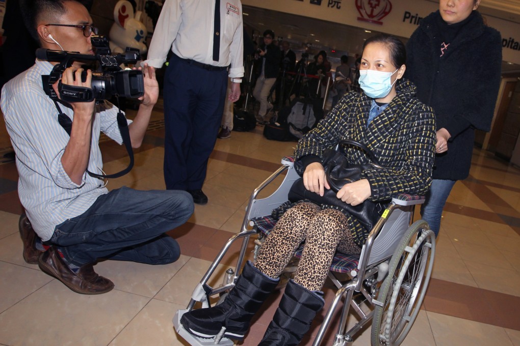Yik Siu-ling (right) meets to media after meets with  Prince of Wales Hospital officials. Photo: Sam Tsang