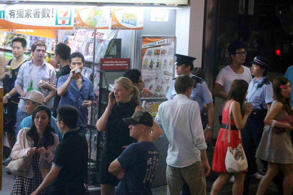 Club 7-Eleven: cheap & cheerful.