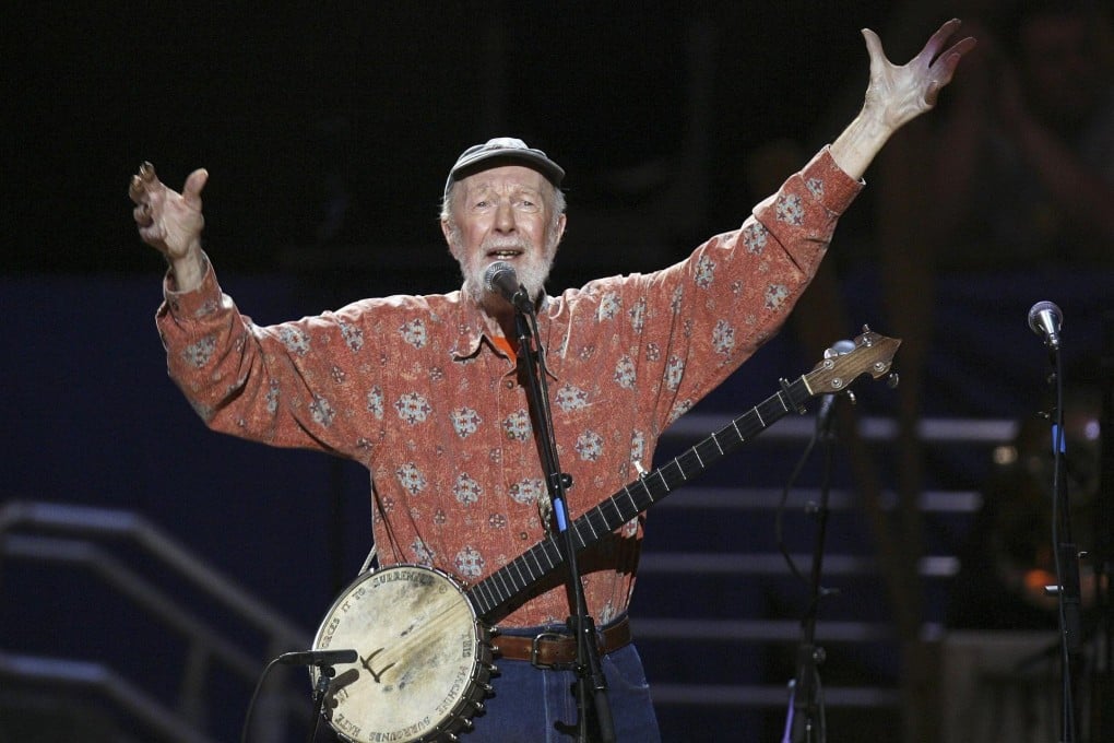 Pete Seeger sings Amazing Grace during a concert celebrating his 90th birthday at New York's Madison Square Garden in 2009. Photo: Reuters
