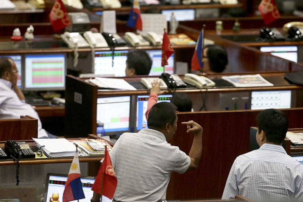 Traders at the Philippine Stocks Exchange in Makati city, east of Manila. Photo: AP