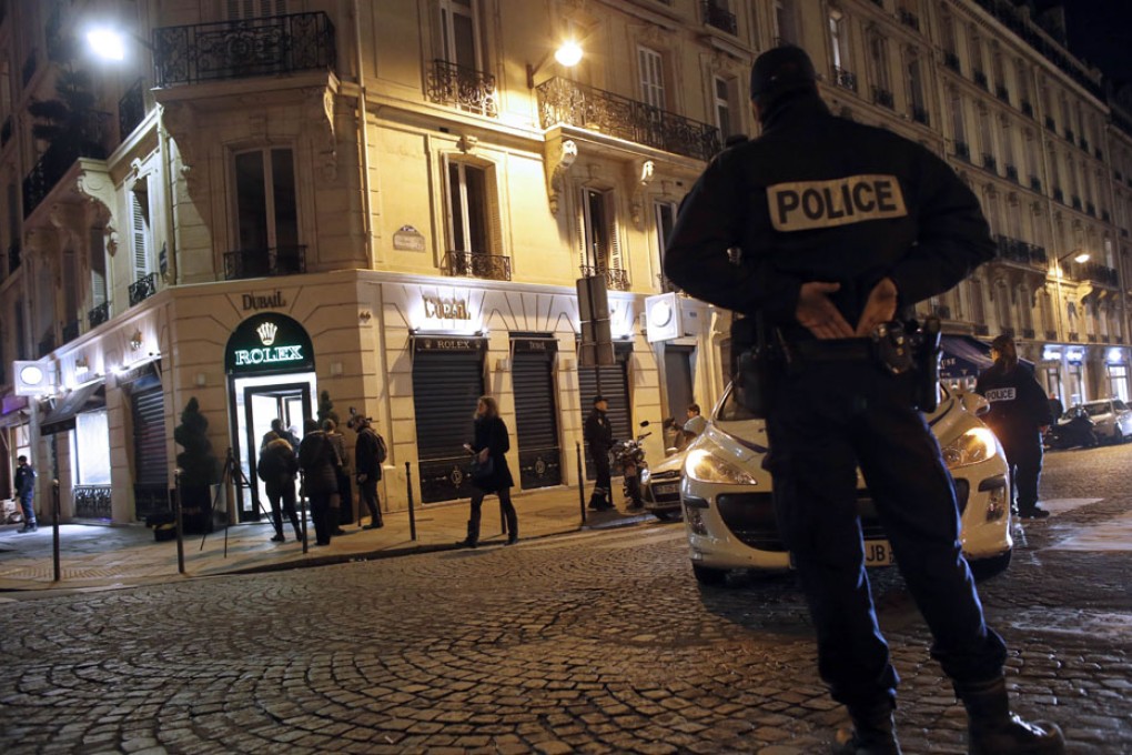 French jewel thief's fate sealed with a kiss