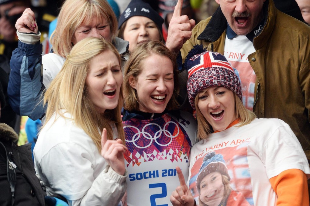 Lizzy Yarnold continues Britain's dominance of skeleton at games