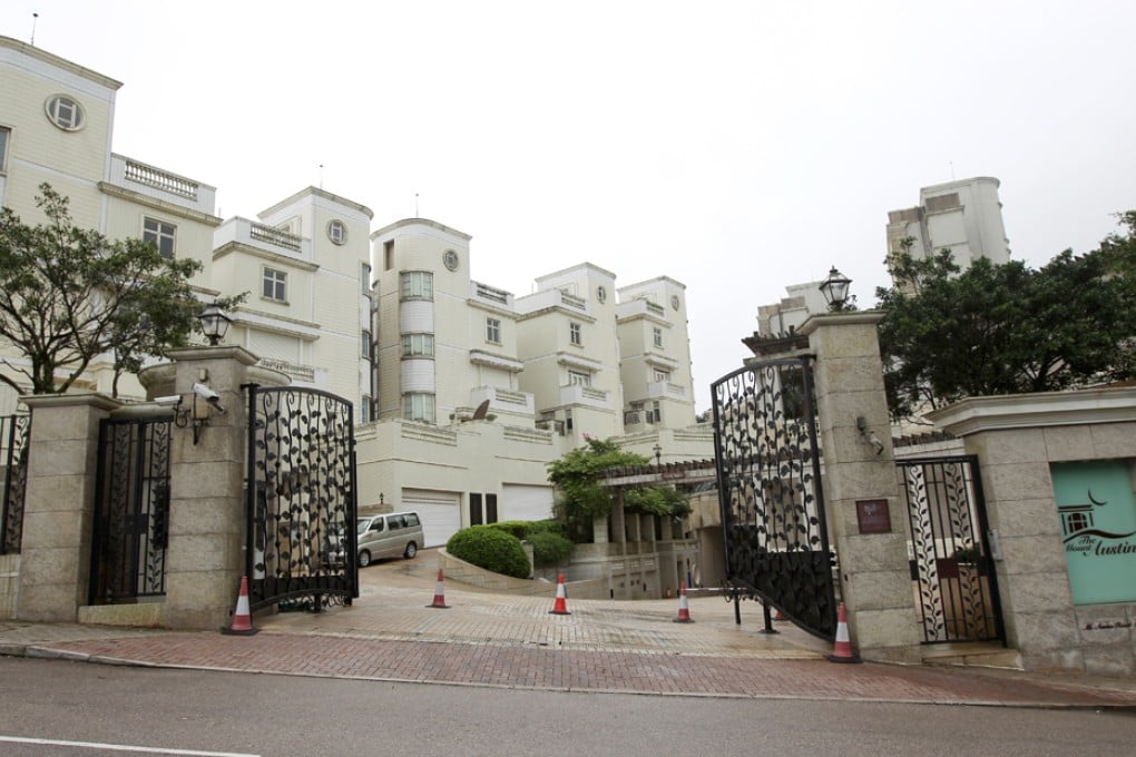 Rents for luxury apartments offered for lease on The Peak have been hit the hardest as a result of fewer expatriates arriving and an increase in the stock available. Photo: David Wong