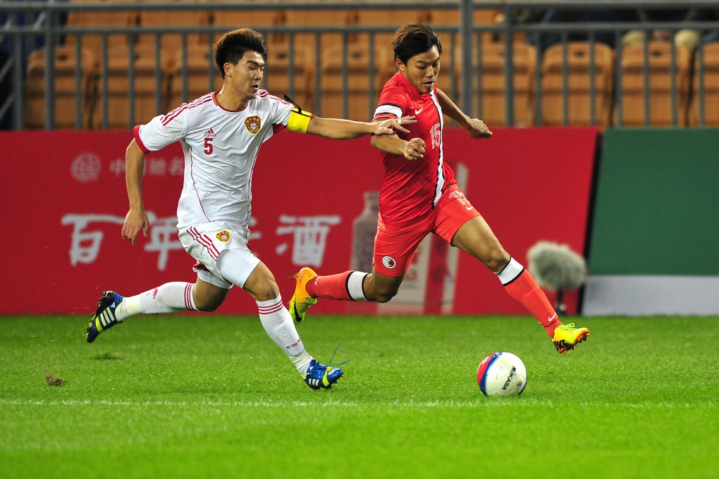 Fong Pak-lun (right) said goodbye to his club Yokohama FC as he leaves Hong Kong to join China First Division side Shenyang Zhongze. Photo: Xinhua