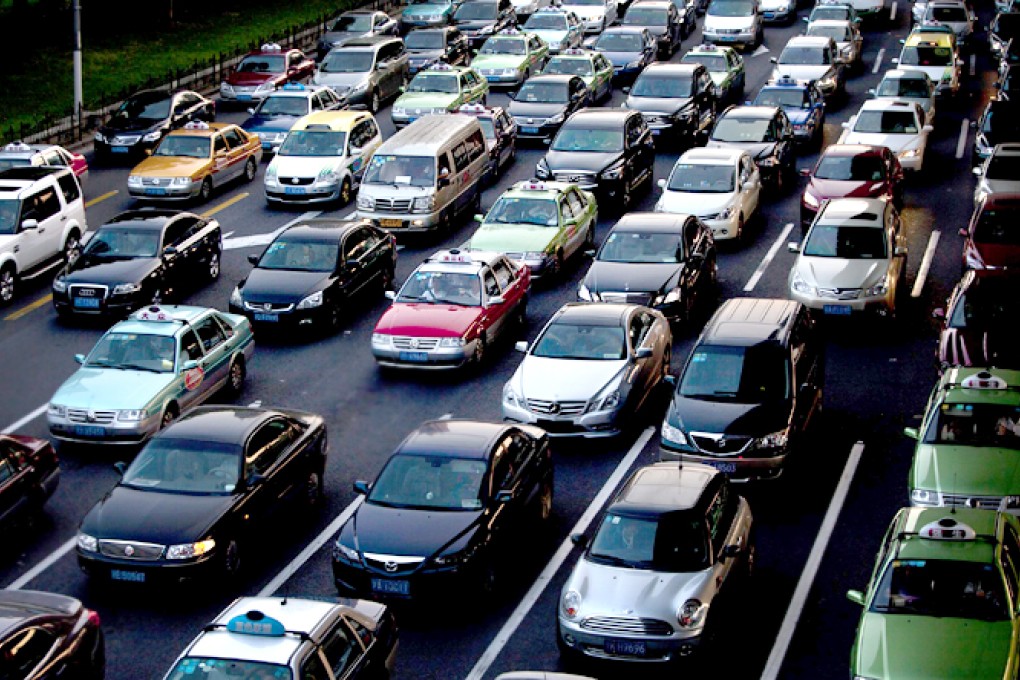 A rush-hour traffic jam in central Shanghai. Photo: Reuters