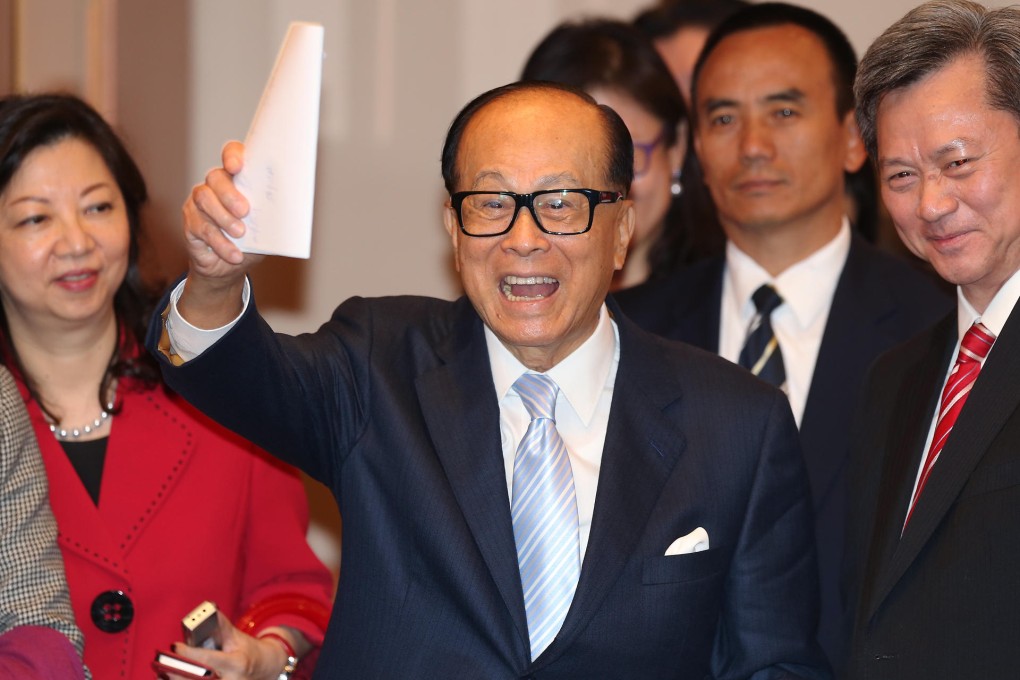 Cheung Kong chairman Li Ka-shing says Hong Kong will be one of the markets where AS Watson will be listed. Photo: K.Y. Cheng