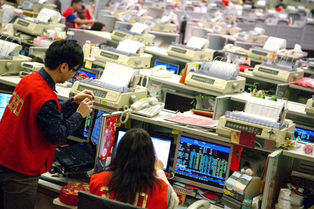 HKEx is struggling to generate new income after it reported a lower-than-expected 11 per cent profit increase in 2013. Photo: Bloomberg