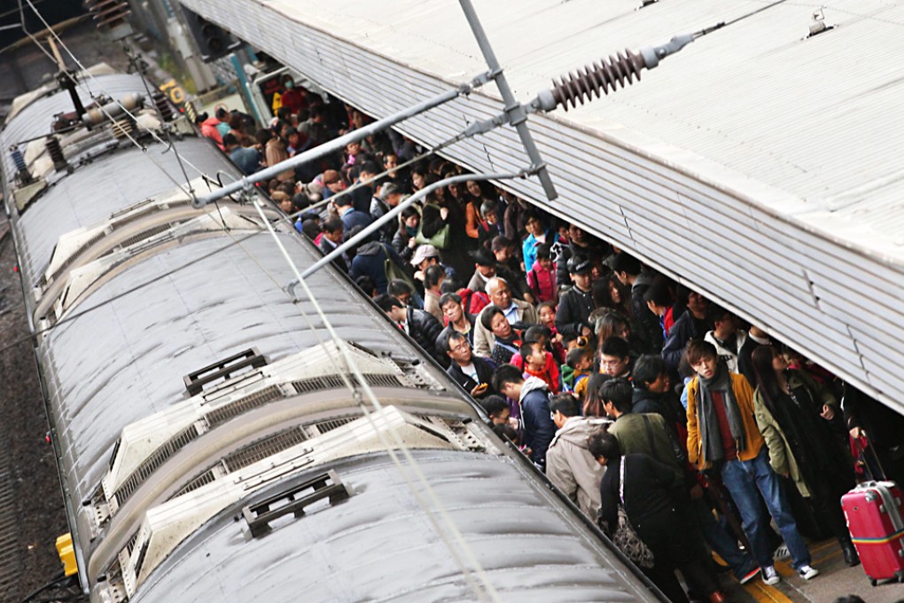 The East Rail Line is among those that is pushing capacity during the morning rush. Photo: Nora Tam