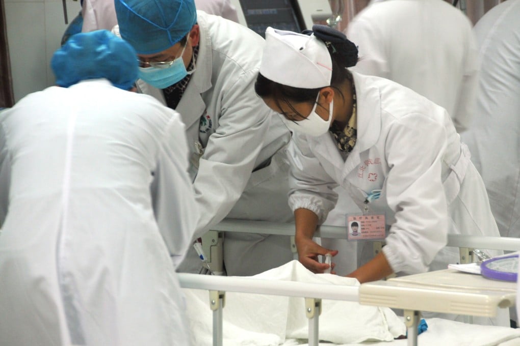 Medical staff treat patients in Yunnan province. Doctors and nurses on the mainland have faced a wave of attacks from disgruntled patients and their relatives. Photo: Xinhua