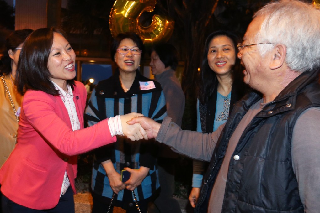 Judy Chan as thanking voters for their support in South Horizons, Aberdeen. Photo: David Wong