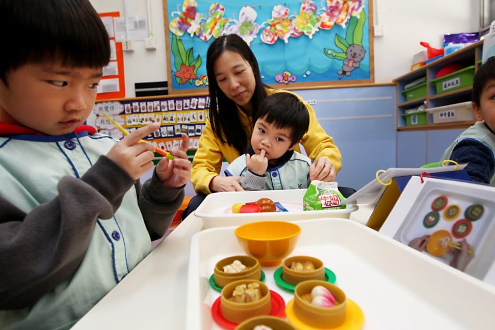 Teaching autistic children. Photo: Nora Tam
