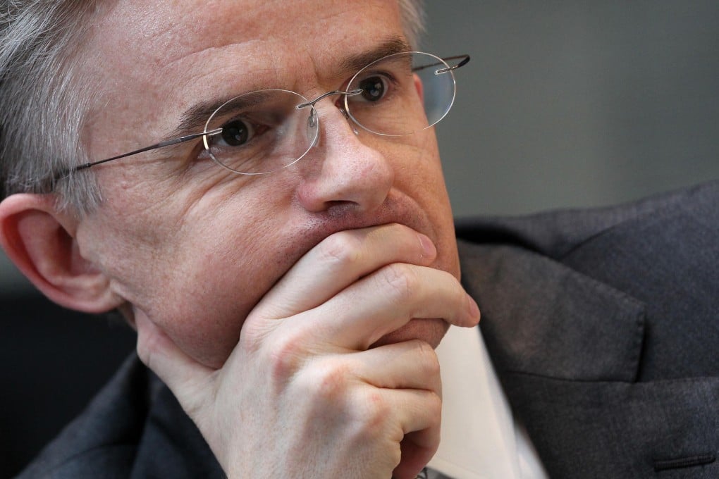 John Flint says breaking the links between sales and pay is crucial to improving HSBC's risk-adjusted returns. Photo: May Tse