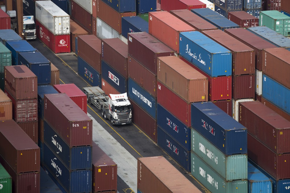 Kwai Tsing dock workers set to win pay rise, says union