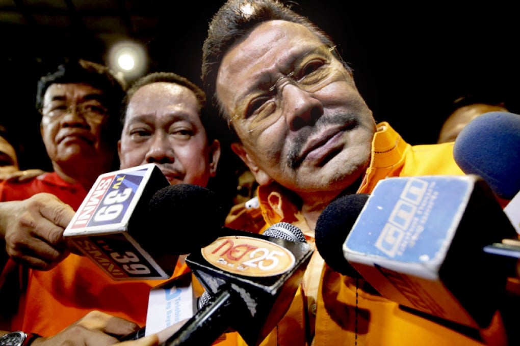 Joseph Estrada plans to extend an official apology as mayor