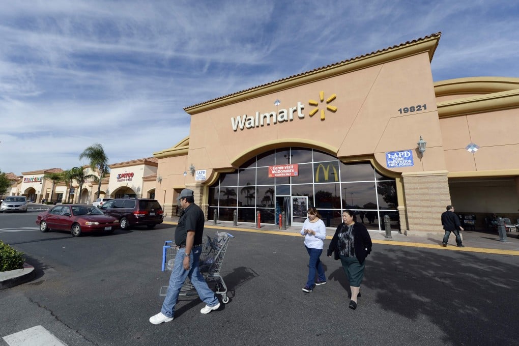 Wal-Mart's new service allows customers to transfer up to US$900 to and from more than 4,000 Wal-Mart stores in the United States. Photo: Reuters