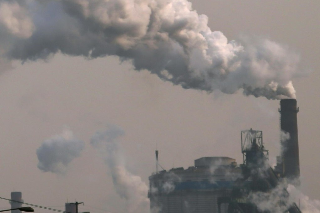 Air pollution in cities has led to the promotion of clean energy.