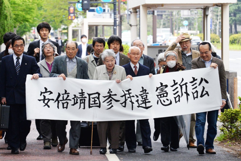 Tokyo protesters condemn Yasukuni Shrine visits. Photo: Xinhua