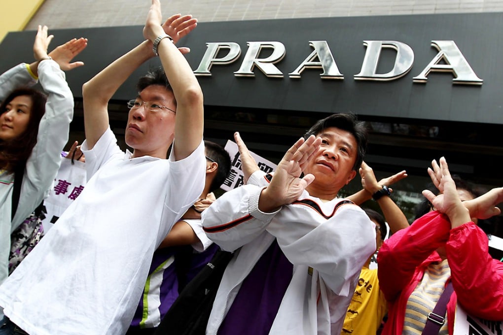 Residents protest in Ap Lei Chau. Photo: Felix Wong