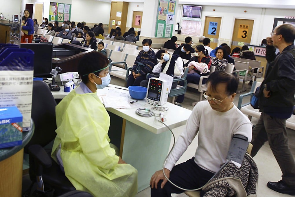 Co-operation between orthopaedics experts at Queen Elizabeth Hospital and family doctors is helping to ease the strain on the Yau Ma Tei hospital's busy specialist back-pain clinic. Photo: Jonathan Wong