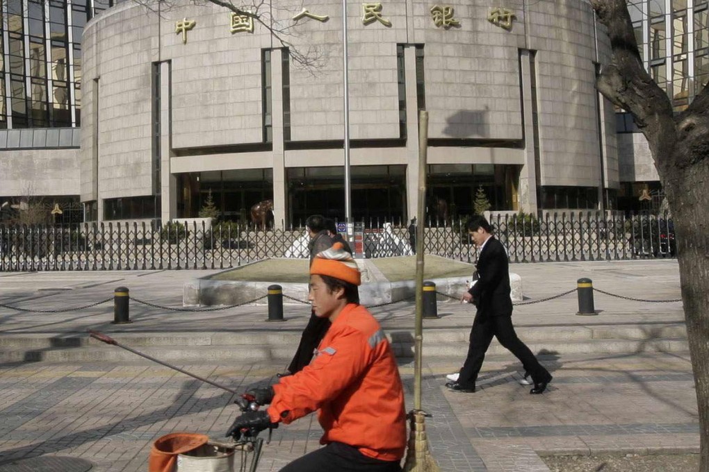 The People's Bank of China is reluctant to resort to a major stimulus to address short-term fluctuations in economic data. Photo: Reuters