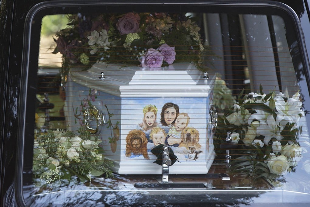 A hearse carrying the coffin of Peaches Geldof arrives for her funeral service in Davington, Kent. Photo: Reuters