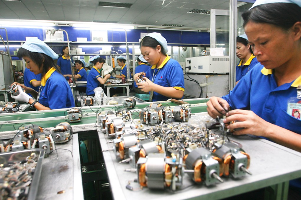 Hong Kong Shippers' Council chairman Willy Lin suggests manufacturers might be better off staying in Dongguan if the problems caused by a shortage of labour. Photo: David Wong