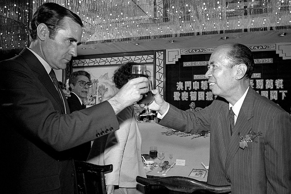 Former Portuguese President Ramalho Eanes (left) toasting with Ma Man-kei. Photo: SCMP