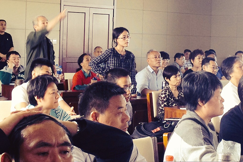 Relatives of passengers aboard the missing Malaysia Airlines plane said they had received the data report used to determine the path of the plane. Photo: Wu Nan